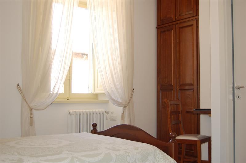 Guest House Domus Urbino Bagian luar foto