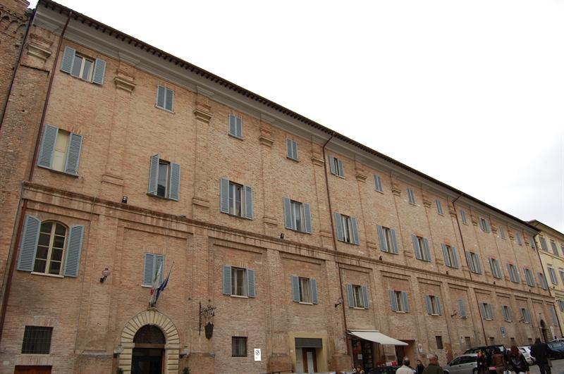 Guest House Domus Urbino Bagian luar foto