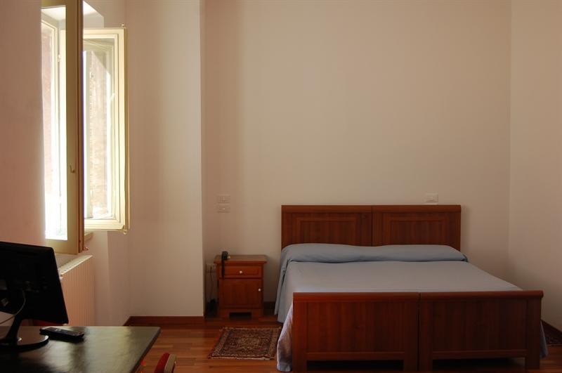 Guest House Domus Urbino Bagian luar foto